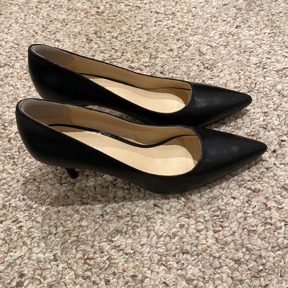 Nine West black heels NEW